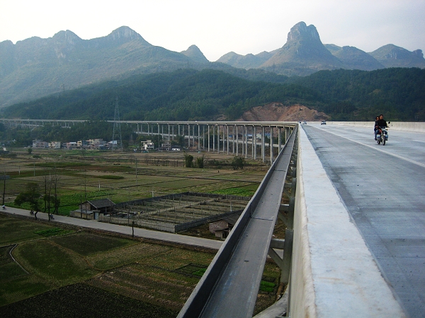 ���޽�����Զ������ɽ����