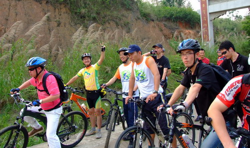 �ٵ���ߵĽֵ�