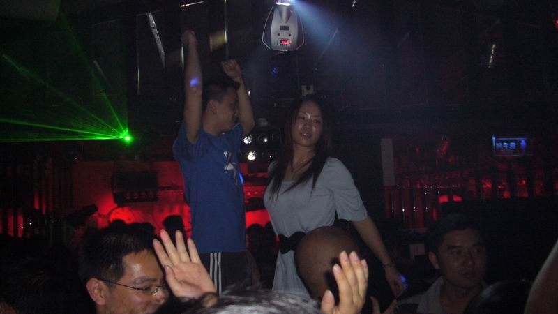 ������·�˼�