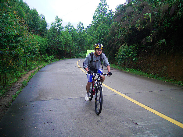 ����ɽ����Ǳˮͧ