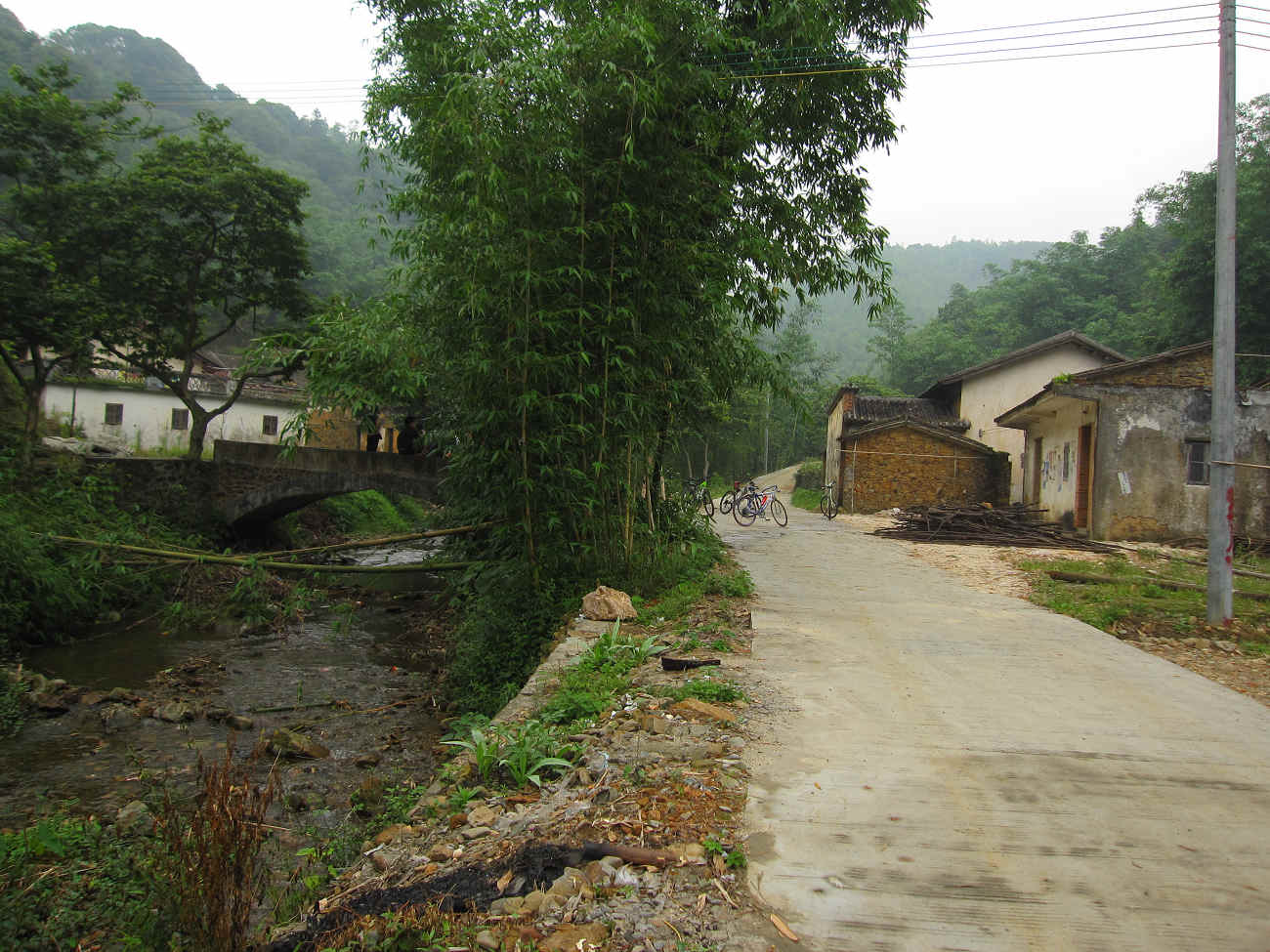 ����԰����