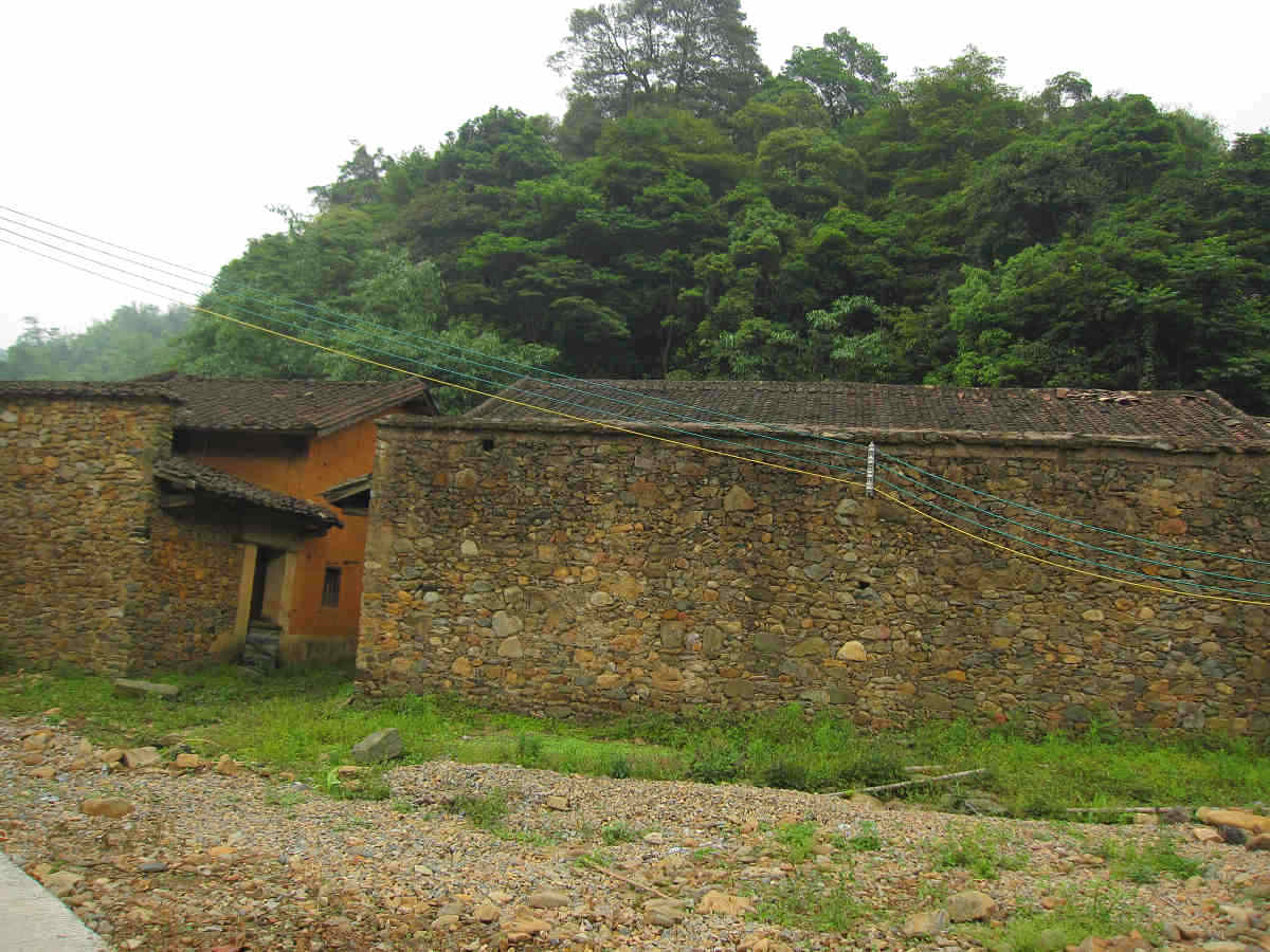 ����԰����