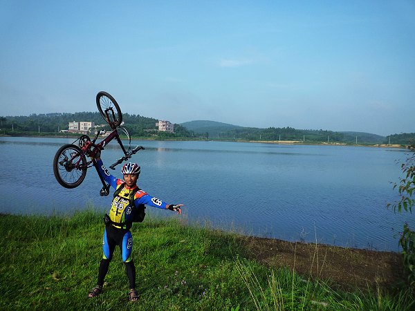 �ڱ������ƶ���