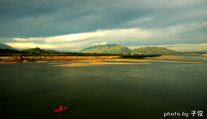 ������ϸϵ��Ӱ���У��Ҷ�Ӱ��һ�š�