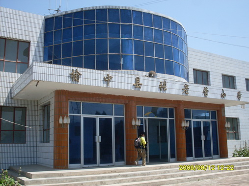 �½����õĽ�ѧ��¥