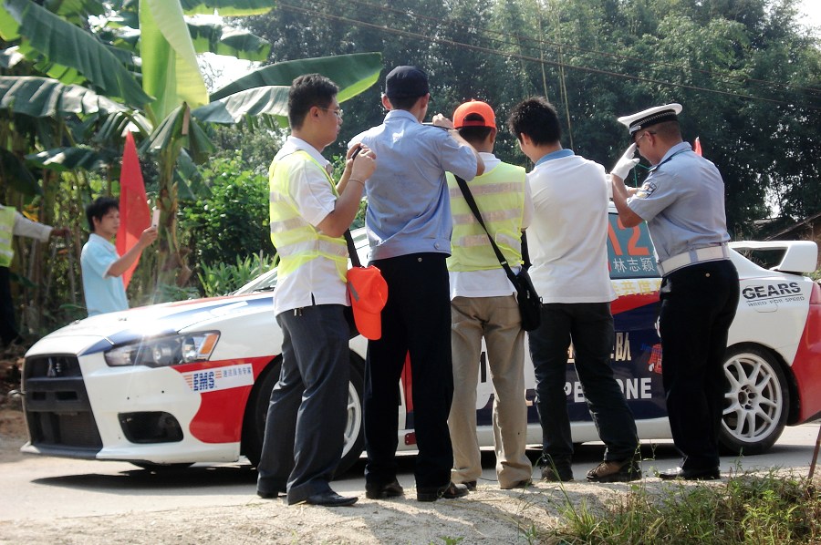 12��һ�������ͳ��˽���