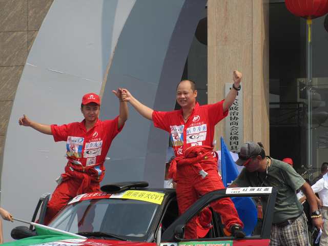 �·���ô�񣬲��Ȱ�