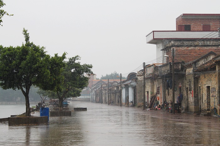 ������´�������е������ֵ������·����һ��