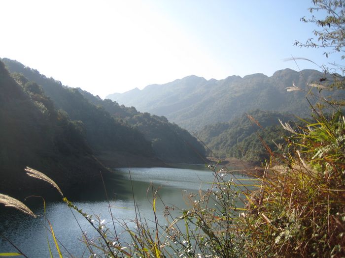 Ⱥɽ�����е�ˮ��