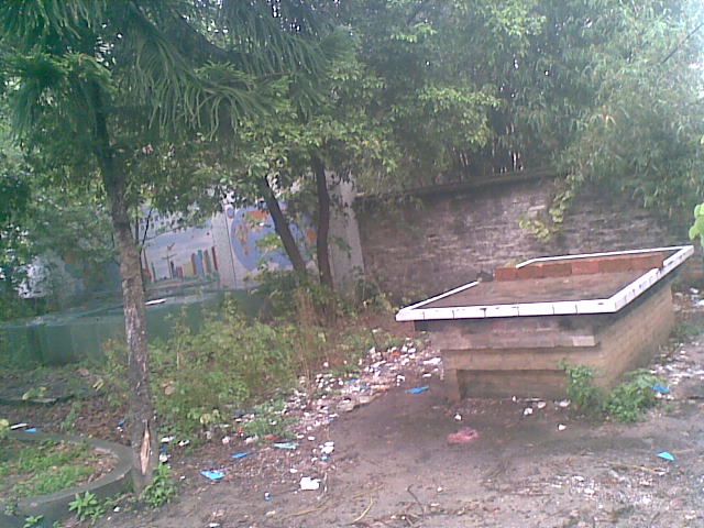 �ٳ���һ�ǣ��ķ��ˣ��ܶ����������Ǳ�����̨��