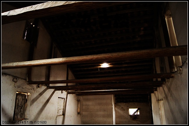 �����ɼľ�ṹ�����񱣴����