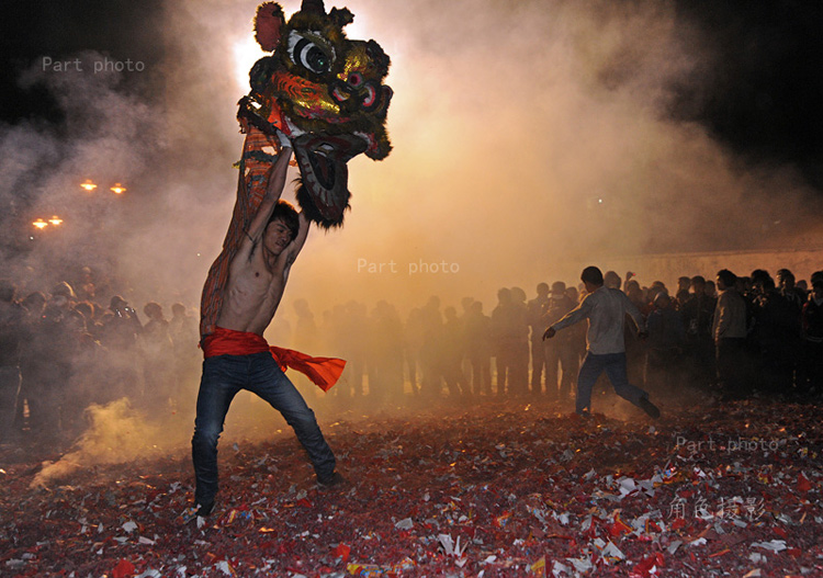 ����ʮ��Ԫ������ɽը��ʨ���׻